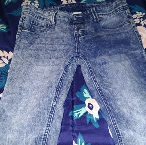 Skinny jean bundle super cute size 1